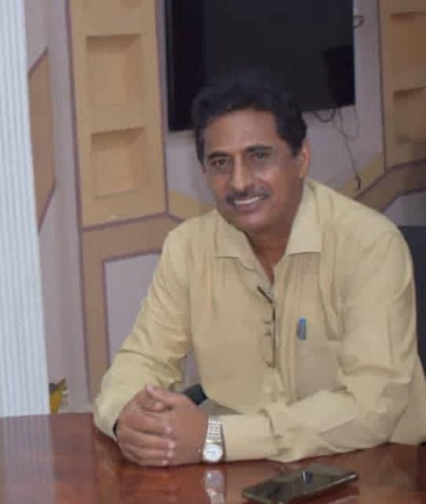 من هو محمد سالم أحمد باهبري الذي صدر اليوم قرار جمهوري بتعيينه أميناً عاماً لمجلس الوزراء