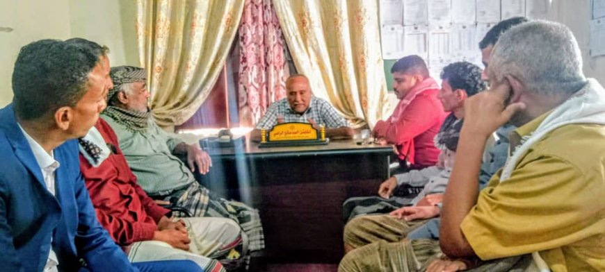 أبين.. الراعي يجتمع باعضاء الهيئة الإدارية المكلفة لإدارة نادي الفجر الجديد برأسة البلعيدي