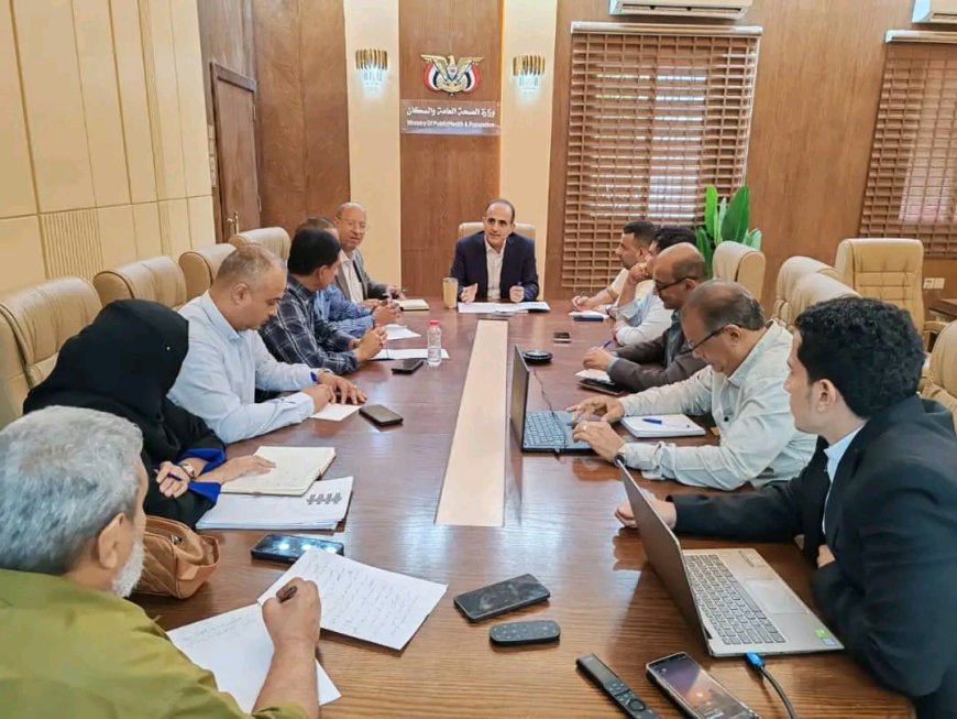 وزير الصحة يؤكد أهمية الإسراع في إنجاز استراتيجية الرعاية الصحية المجتمعية