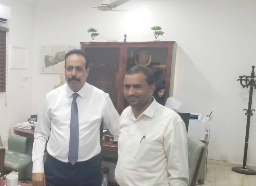 العقربي يوجّه بسرعة إعداد دراسة فنية لمعالجة الأضرار التي خلفتها سيول الأمطار بطريق باتيس–رصد–لبعوس