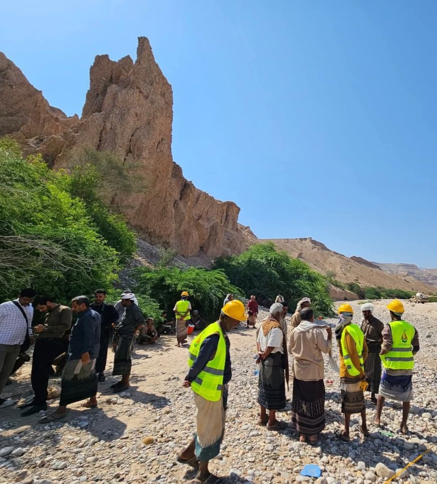 برعاية محافظ شبوة وبحضور مدير عام ميفعة.. تدشين تأهيل قناتي الري لساقتي القطاط والعادية
