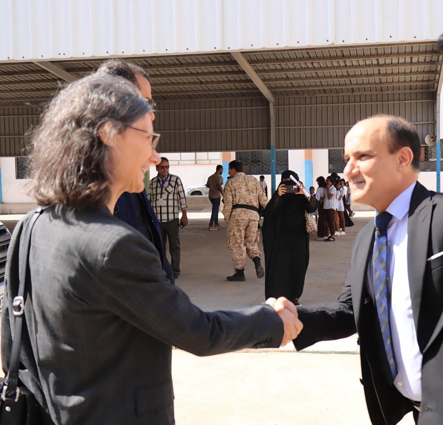 مدير عام دارسعد يستقبل السفيرة الفرنسية لدى بلادنا والوفد المرافق لها_ ويطلع معهم على مطبخ إعداد الوجبات الصحية لطلاب المدارس