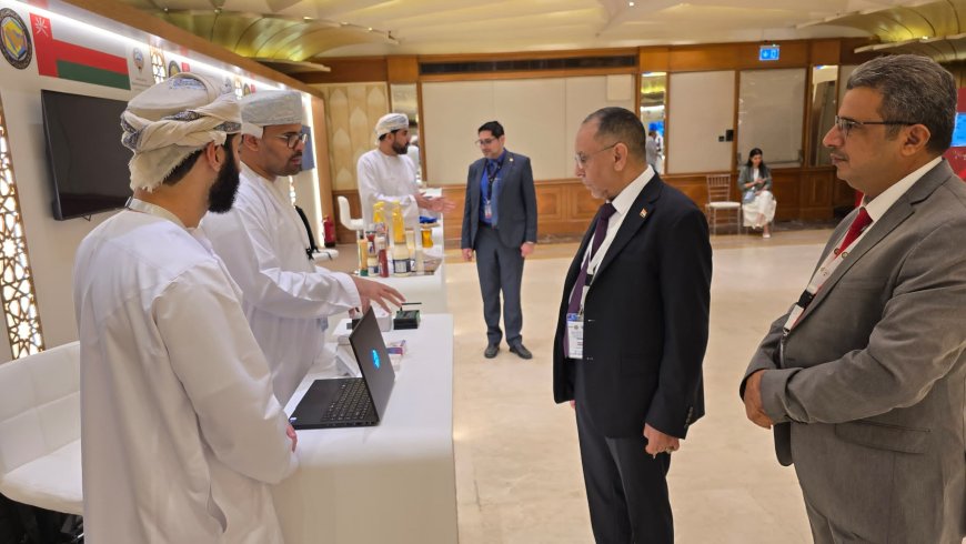 وزير الصناعة والتجارة يزور المعرض الخليجي الصناعي ويطّلع على أبرز الابتكارات والفرص الاستثمارية