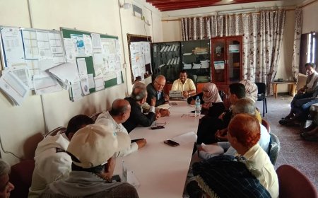 وفد من المركز الوطني للتثقيف والإعلام الصحي بوزارة الصحة يناقش بأبين برنامج التوعية الاستباقية ضد مرض الكوليرا