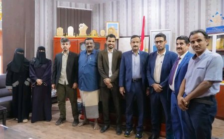 المحافظ بن الوزير يبحث مع مؤسسة شبوة لعلاج أمراض القلب سبل تعزيز التعاون والتنسيق المشترك