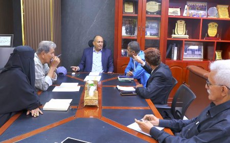 نائب وزير الصناعة والتجارة يترأس اجتماعاً لمناقشة ضبط إيقاع الأسعار واستقرار الأسواق