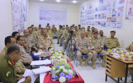 كلية القيادة والأركان تدشن مناقشة البحوث العسكرية الفردية لدارسي الدورة 17 قيادة وأركان عام