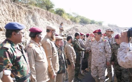 وزير الدفاع يطلع على جاهزية جبهات محور الضالع 