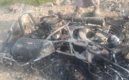 تعز.مجهول يقدم على حرق دارجة نارية مواطن بقرية الحدادين النوزال