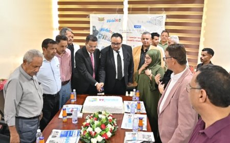العمقي وباشراحيل يدشّنان مكتب مؤسسة “14 أكتوبر” في المكلا لتعزيز دور الإعلام الرسمي