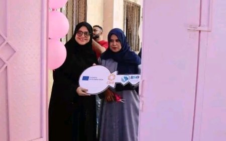 مدير عام التأهيل الاجتماعي تفتتح مشروع تحسين البيئة التعليمية لأطفال التوحّد بعدن