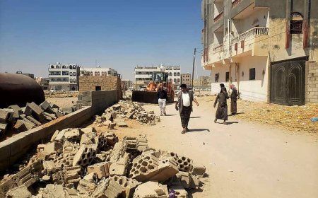 حملة ميدانية لإزالة البسط العشوائي على الخدمات العامة بعتق