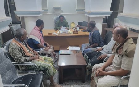 مدير عام تريم يلتقي اللجنة التحضيرية لإقامة الزواج الجماعي الأول بمنطقة باعلال