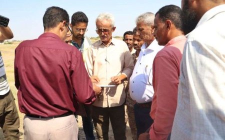 محافظ لحج يتفقد مشروع محطة الطاقة الشمسية بقدرة 30 ميجاوات بدعم إماراتي