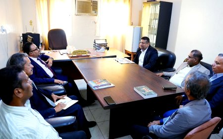 باشراحيل يبحث مع مديري الثقافة والسياحة بالمكلا آفاق التعاون المشترك