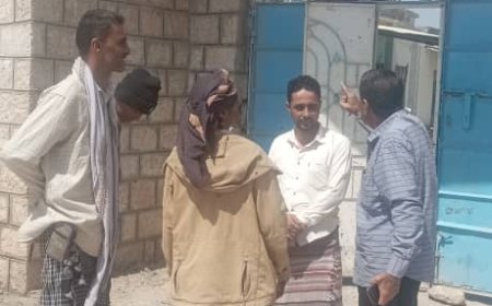 رئيس تنفيذية انتقالي أحور يقف على تداعيات إغلاق مستشفى المديرية ويؤكد إعادة فتحه