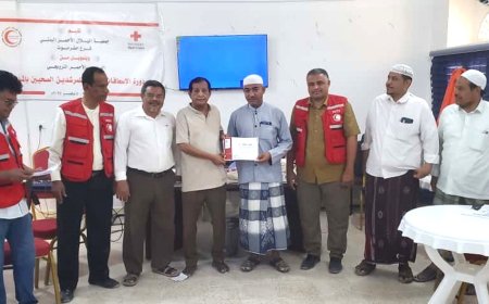 اختتام الدورتين التدريبيتين في الإسعافات الأولية للمرشدين الصحيين بمدارس التعليم العام بمديرية سيئون