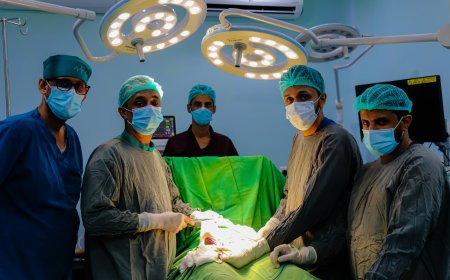 برعاية الشيخ سمير القطيبي.. تدشين العمليات في المخيم الطبي المجاني الثالث بمستشفى عدن التعاوني الخيري