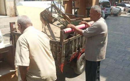 مكتب الأشغال العامة بصيرة ينفذ حملة لتنظيم الأسواق وإزالة العشوائيات بعدن