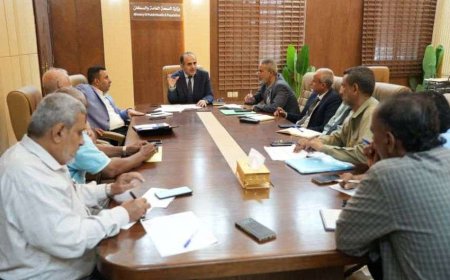 وزير الصحة يترأس اجتماعاً لمناقشة موازنة الوزارة لعام 2026 وتعزيز كفاءة الإنفاق الصحي