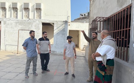 مدير عام مديرية صيرة يتفقد مشروع تأهيل وترميم مبنى نادي التلال الرياضي