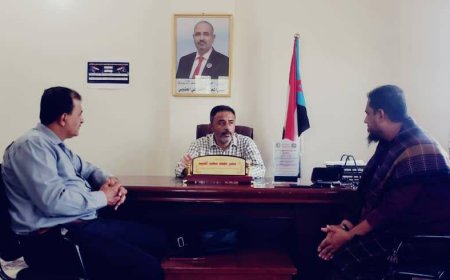 رئيس تنفيذية انتقالي أبين يلتقي مدير مديرية خنفر لمناقشة الأوضاع الأمنية والخدمية