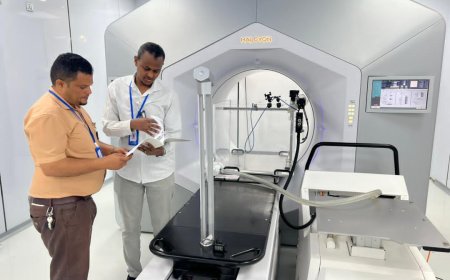 وصول قطعة غيار لجهاز العلاج الإشعاعي بمركز المكلا الخيري للعلاج الإشعاعي