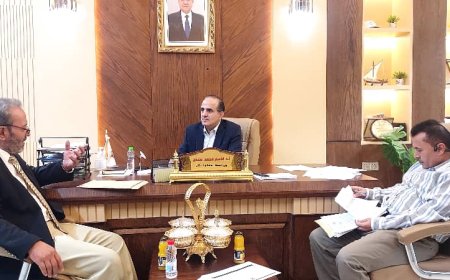 وزير الصحة يطلع على الأوضاع الصحية بمحافظة أبين من الدكتور محمد حسين القادري