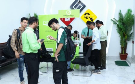 فريق القطيبي شلن ينفّذ حملة توعوية في الجامعة الألمانية لتعزيز الوعي المالي ورقمنة التعاملات