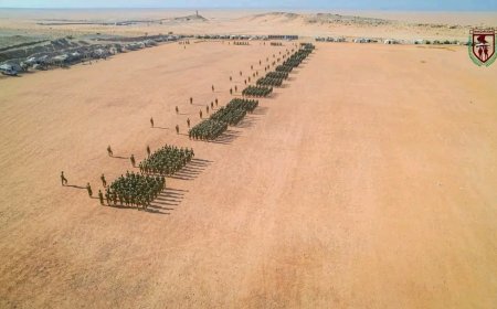 برعاية المحافظ بن الوزير.. قوات دفاع شبوة تحتفل بتخريج اللواء الثامن واستعراض جاهزيته القتالية