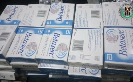 قوات الحزام الأمني تضبط شحنة أدوية مهربة في نقطة مصنع الحديد غرب عدن