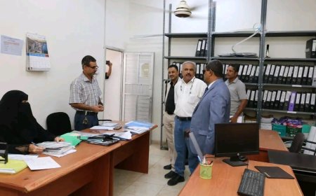 المحولي يطلع على سير العمل بمكتب التعليم الفني بالعاصمة عدن