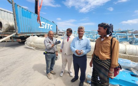 وصول أولى تجهيزات حديقة عدن الكبرى.. مشروع ترفيهي غير مسبوق يغيّر وجه العاصمة عدن