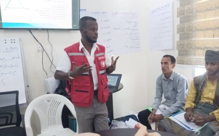 الهلال الأحمر اليمني فرع أبين يقيم دورة تدريبية في الإسعافات الأولية