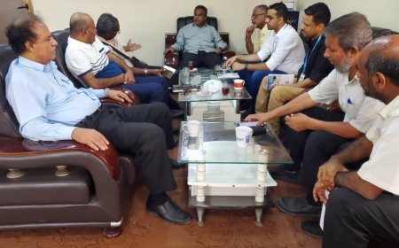 رئيس هيئة مصائد خليج عدن يلتقي ممثلي البرنامج الإنمائي للأمم المتحدة لمناقشة بدء التشغيل التجريبي لمصنع الثلج بمركز حراج الدوكيار