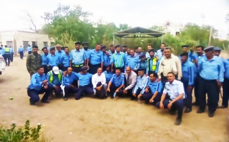 جامعة لحج تحتضن الدورة التدريبية لضباط وجنود شرطة السير بالمحافظة 