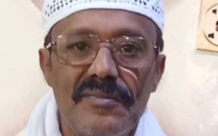 علي أحمد باكثير: رائد الشعر الحر والدراما العربية - حياة مفعمة بالإبداع وظلم مستمر