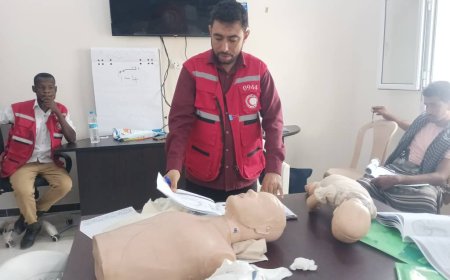 إختتام الدورة التدريبية حول الإسعافات الأولية بجمعية الهلال الأحمر اليمني بزنجبار