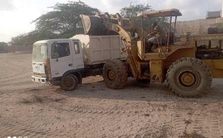 صندوق النظافة بأحور ينفّذ حملة شاملة في مجمع سوق الخضار والسمك والقات