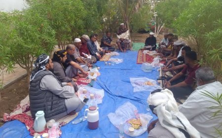 شخصيات اجتماعية ووجاهات في جعار تعقد لقاءً موسعًا لمناقشة قضايا وتحديات المدينة