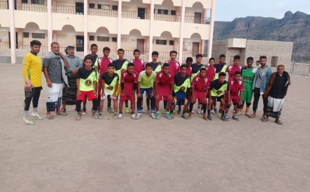 فريق مدارس الملاح الثانوية يفوز على فريق مدارس المسيمير الثانوية برباعية نظيفة