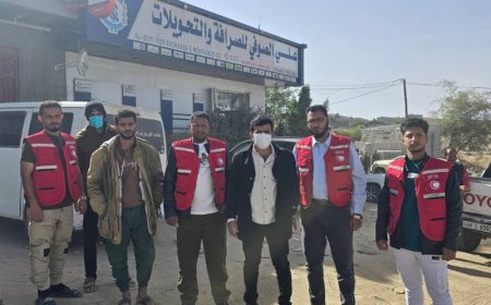 تدشين صرف المساعدات النقدية بمديرية الحد الممولة من الصليب الاحمر الدولي