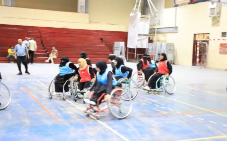 تواصل منافسات البطولة الوطنية الأولى لكرة السلة للكراسي المتحركة لذوي الإعاقة بعدن