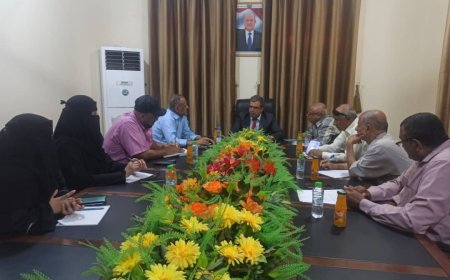 رئيس هيئة المواصفات والمقاييس يناقش مع مدير أمن المنطقة الحرة بعدن تعزيز التعاون والتنسيق المشترك