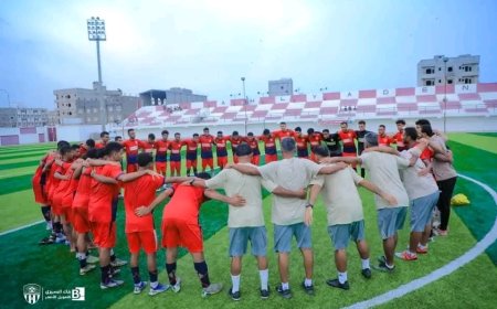 إدارة "شعب حضرموت" تقرر استئناف نشاط الفريق الأول لكرة القدم.. والتحضير ينطلق لموسم 2026/2025 بقيادة الكابتن سامر فضل