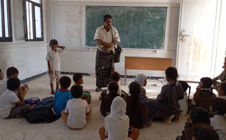 مدير تربية أحور يتفقد سير العملية التعليمية في عدد من مدارس المديرية