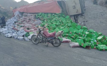 لحج.. انقلاب شاحنة في المقاطرة وإصابة السائق إصابة طفيفة