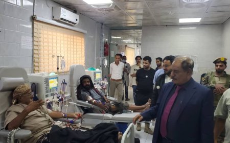 محافظ الضالع يزور مركز الغسيل الكلوي ويطّلع على أحوال المرضى