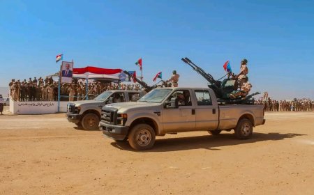 الثقلي والعنشلي يشهدان حفل تخرج الدفعة الأولى لمحور سقطرى في فعالية احتفالية تخللها عرض عسكري مهيب