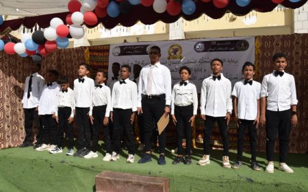 مدرسة حاتم عبدالله تقيم احتفالية بمناسبة الذكرى الـ58 لعيد الاستقلال في الشيخ عثمان بالعاصمة عدن